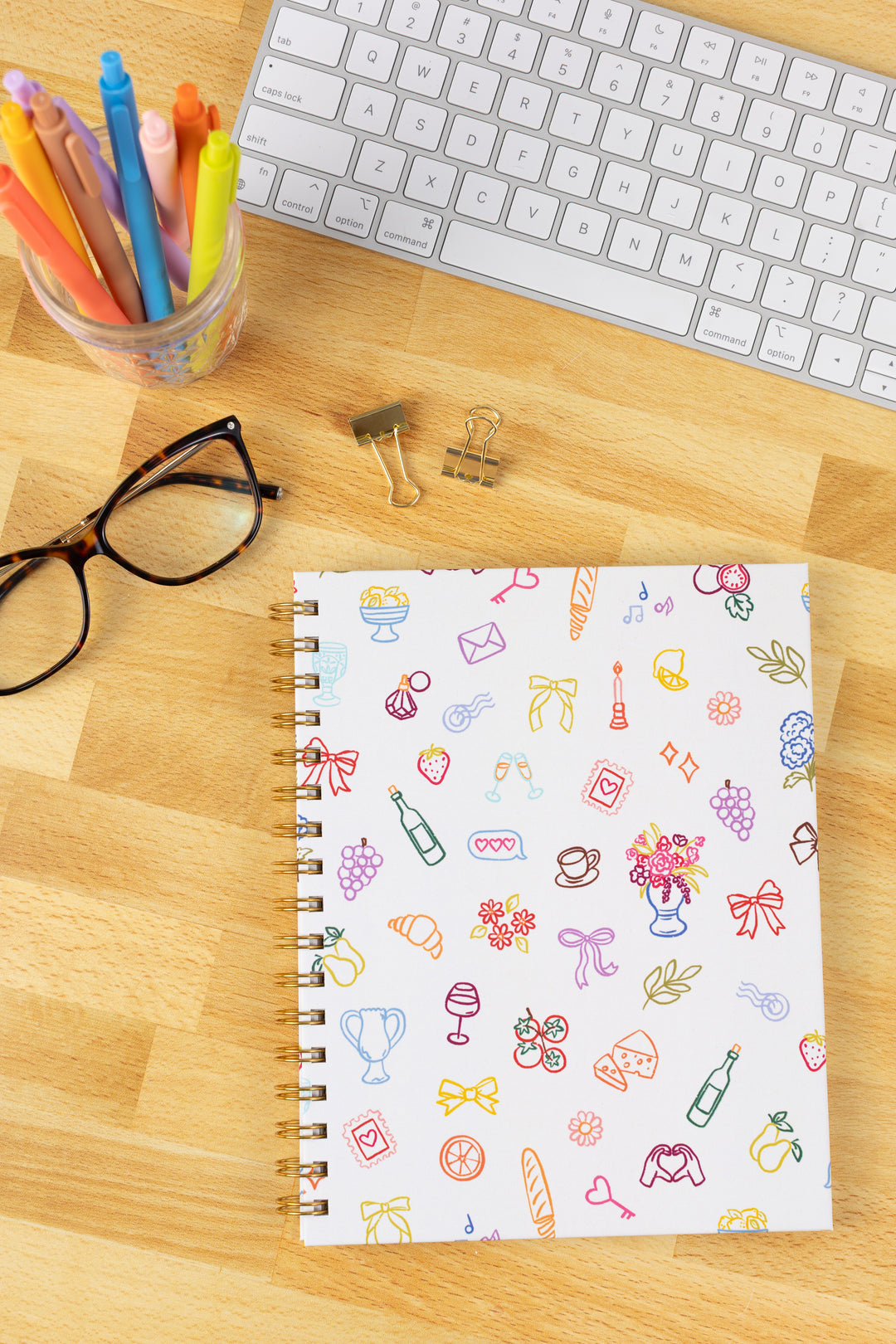 FAVORITE THINGS
HARDCOVER SPIRAL NOTEBOOK, 7X9"