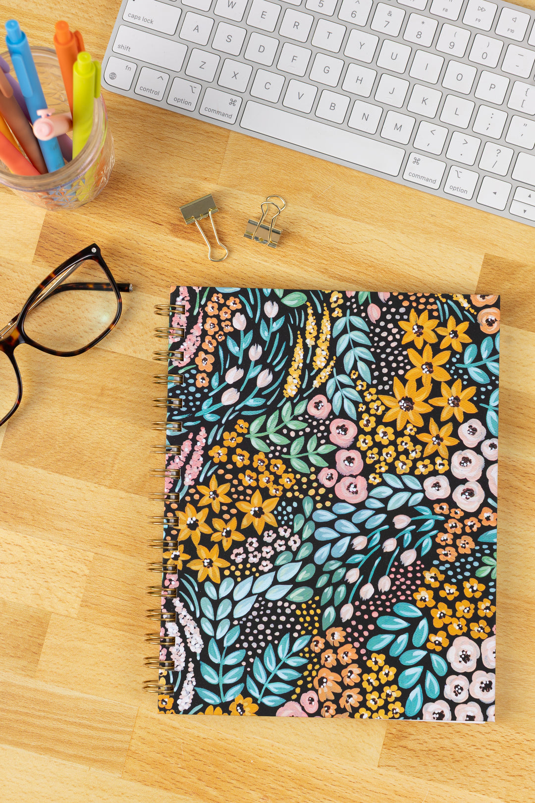 BLACK FLORAL
HARDCOVER SPIRAL NOTEBOOK, 7X9"